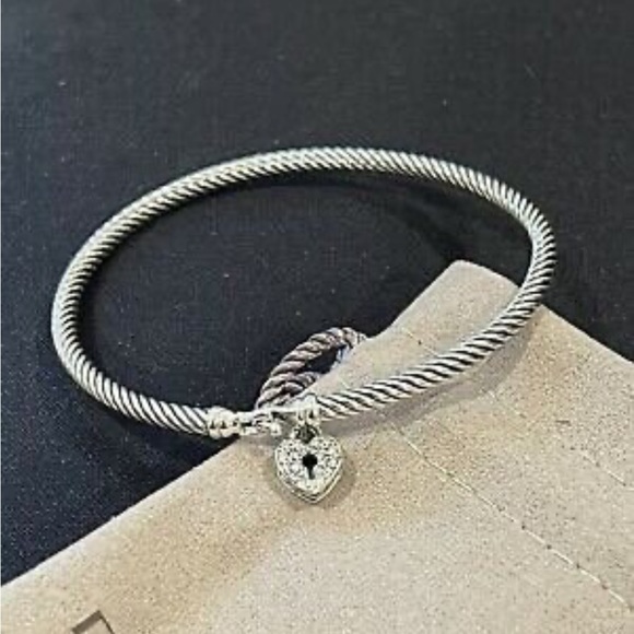 David Yurman 💯% Authentic Petit heart lock w diamonds - Picture 4 of 4